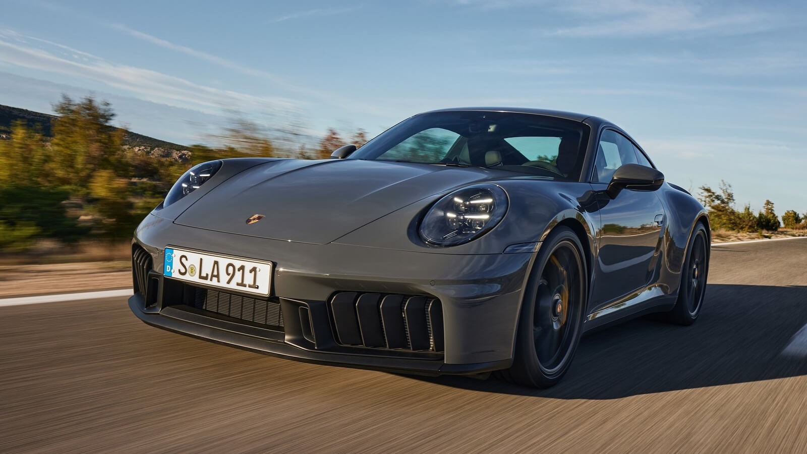 Porsche 911 Carrera GTS Hybrid - imagine 2
