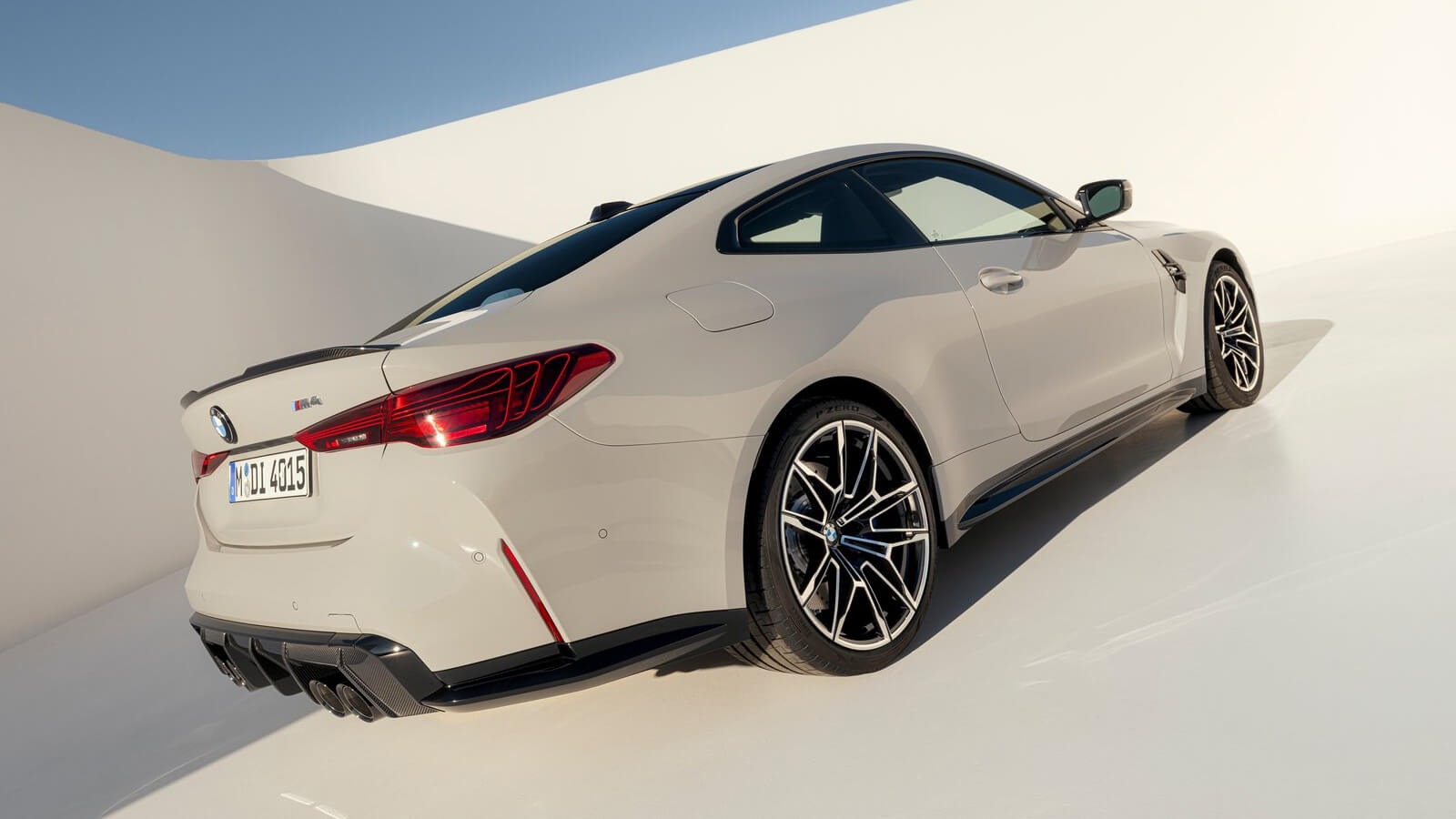 BMW M4 Competition xDrive - imagine 4
