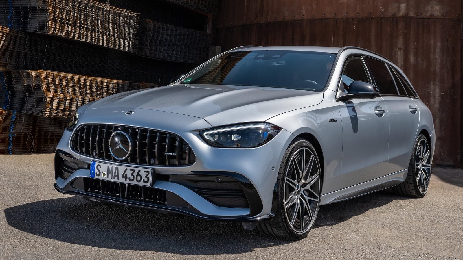 Mercedes AMG C43 Premium Plus Estate - imagine 2