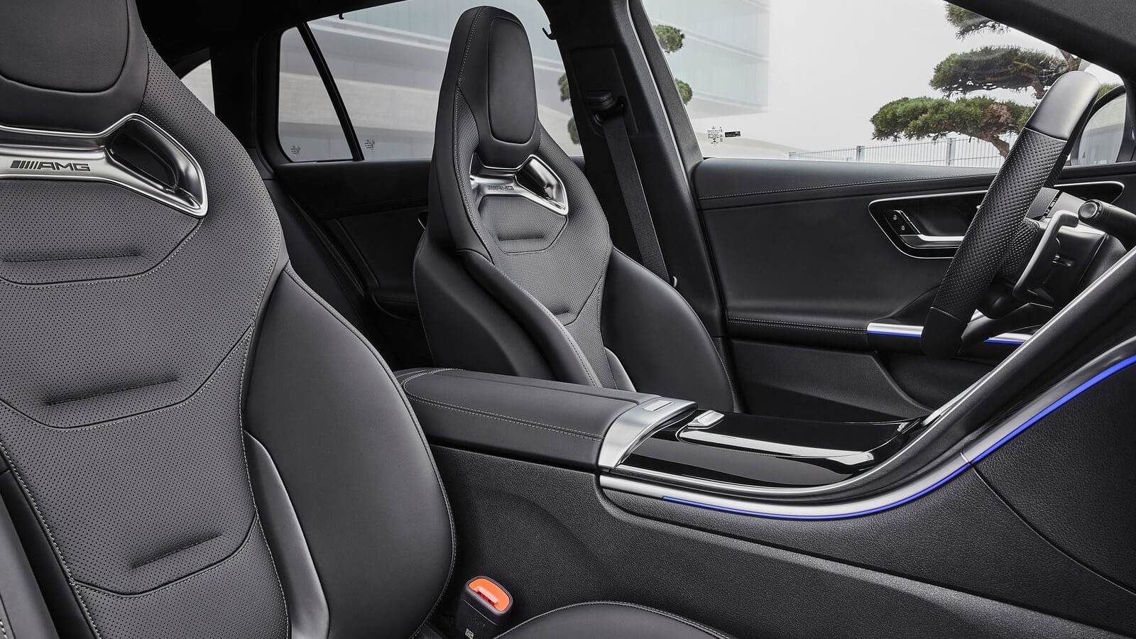 Mercedes AMG C43 Premium Plus Estate - imagine 9